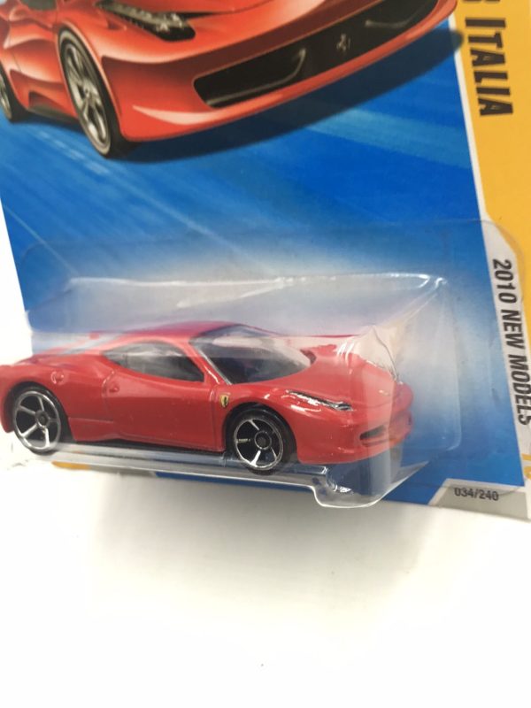 2010 Hot Wheels #34 Ferrari 458 Italia with protector Fashion