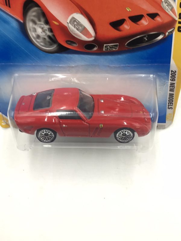 2009 Hot Wheels #5 Ferrari 250 GTO red with protector Online